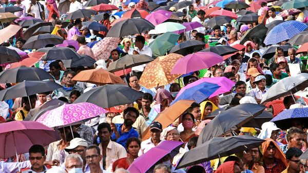 আলিপুর আবহাওয়া দফতর বলছে, দক্ষিণবঙ্গে আজ দিনভর তীব্র রোদ থাকবে। কালবৈশাখীর কোনও চিহ্ন নেই। এই আবহে দক্ষিণবঙ্গে সর্বোচ্চ তাপমাত্রা ৪০ এবং সর্বনিম্ন তাপমাত্রা ২৯ ডিগ্রি সেলসিয়াসের আশেপাশে থাকবে। (Utpal Sarkar)