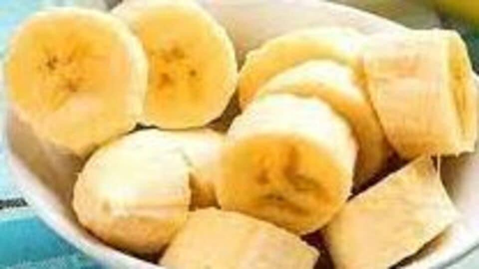 Banana Benifits उन्हाळ्यात केळी खाण्यामुळं शरिराला मिळतेय उर्जा; वाचा