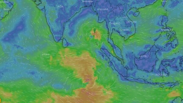 আবহাওয়া দফতরের পূর্বাভাস অনুযায়ী, প্রাথমিকভাবে নিম্নচাপটি উত্তরে ও পশ্চিমে অগ্রসর হবে এবং আজ সন্ধেয় গভীর নিম্নচাপে পরিণত হবে। রবিবার ৮ মে সন্ধেয় আরও শক্তি সঞ্চয় করে গভীর নিম্নচাপটি ঘূর্ণিঝড়ে রূপান্তরিত হতে পারে। (ছবি - windy.com)