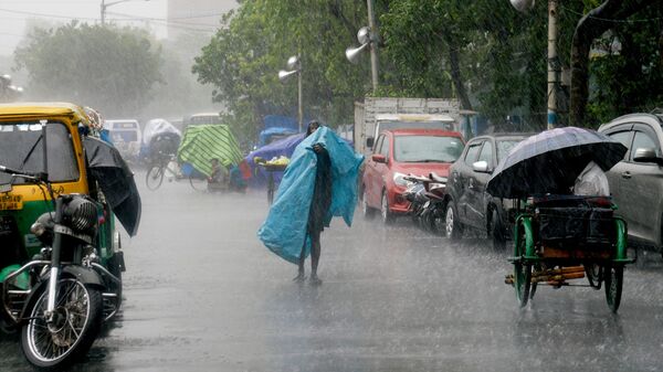 শুক্রবার (১২ মে): সেদিন আলিপুরদুয়ার এবং কোচবিহারে বৃষ্টির দাপট বেশি থাকবে। দুই জেলার দু'একটি জায়গায় ভারী থেকে অতি ভারী বৃষ্টি (৭০ থেকে ২০০ মিলিমিটার) হবে। দার্জিলিং, জলপাইগুড়ি এবং কালিম্পঙে ভারী বৃষ্টি (৭০ থেকে ১১০ মিলিমিটার) হতে পারে। (ছবিটি প্রতীকী, সৌজন্যে এএনআই)