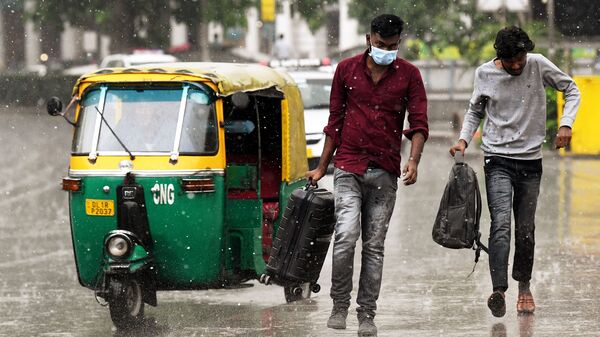 উল্লেখ্য, বুধবার অশনির উত্তর-উত্তরপূর্ব দিকে এগোচ্ছিল গতকাল। বুধবার সন্ধ্যায় পশ্চিম মধ্য বঙ্গোপসাগর উপর অবস্থান করছিল এই ঘূর্ণিঝড়টি। আজ এই ঘূর্ণিঝড় আরও দুর্বল হয়ে গভীর নিম্নচাপে পরিণত হবে। (ছবিটি প্রতীকী, সৌজন্যে এএনআই) উল্লেখ্য, বুধবার অশনির উত্তর-উত্তরপূর্ব দিকে এগোচ্ছিল গতকাল। বুধবার সন্ধ্যায় পশ্চিম মধ্য বঙ্গোপসাগর উপর অবস্থান করছিল এই ঘূর্ণিঝড়টি। আজ এই ঘূর্ণিঝড় আরও দুর্বল হয়ে গভীর নিম্নচাপে পরিণত হবে। (ছবিটি প্রতীকী, সৌজন্যে এএনআই)