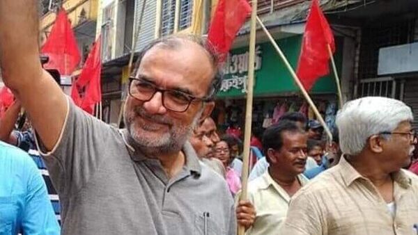 প্রার্থী পছন্দ নয়, রাষ্ট্রপতি নির্বাচনে কি ভোটদানে বিরত থাকবেন বিকাশরঞ্জন?