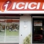 ফিক্সড ডিপোজিটে (এফডি) সুদের হার বৃদ্ধি করল আইসিআইসিআই ব্যাঙ্ক। (ছবিটি প্রতীকী, সৌজন্যে রয়টার্স)