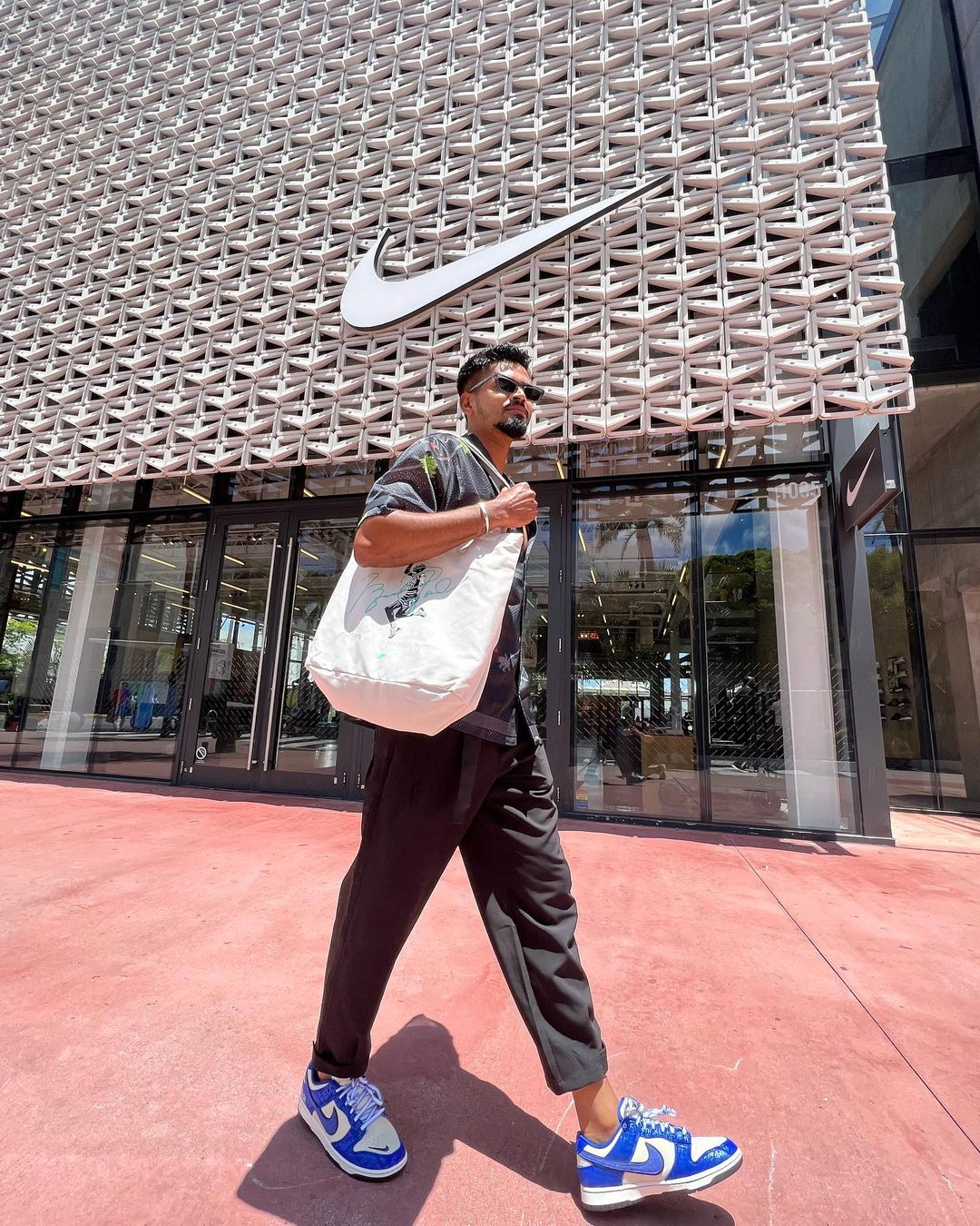 टीम इंडिया फ्लोरिडामध्ये पाचव्यांदा विंडीजशी भिडणार आहे. याआधी भारतीय संघाने फ्लोरिडामध्ये पाच सामने खेळले आहेत. त्यापैकी दोन सामने जिंकले आहेत. तर एक सामना विंडीजने जिंकला होता. तसे एक सामना पावसामुळे रद्द झाला होता.