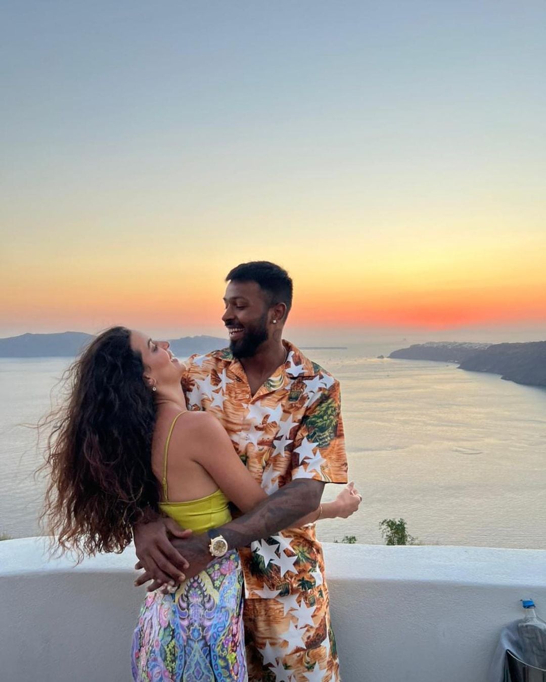 यावर्षी आशिया चषक आणि टी-२० विश्वचषक या दोन मोठ्या स्पर्धा होणार आहेत. त्यासाठी पांड्या आपला फिटनेस राखून ठेवत आहे. २७ ऑगस्टपासून संयुक्त अरब अमिराती (UAE) येथे आशिया चषक स्पर्धेला सुरुवात होत आहे. यावर्षी आशिया चषक आणि टी-२० विश्वचषक या दोन मोठ्या स्पर्धा होणार आहेत. त्यासाठी पांड्या आपला फिटनेस राखून ठेवत आहे. २७ ऑगस्टपासून संयुक्त अरब अमिराती (UAE) येथे आशिया चषक स्पर्धेला सुरुवात होत आहे.