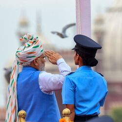 লালকেল্লায় মোদী। (PTI)