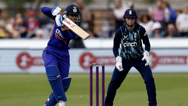 IND vs ENG 2nd ODI Live: বিরাট ধাক্কা ভারতীয় শিবিরে, আউট হলেন মন্ধনা