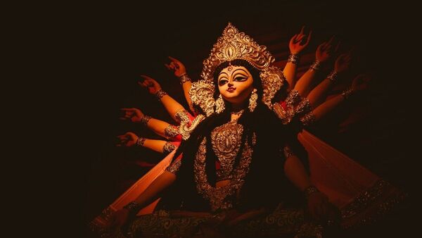সর্বজনীন দুর্গাপুজো নাকি সার্বজনীন দুর্গাপুজো? কোনটি ঠিক? কী বলছে অভিধান সর্বজনীন দুর্গাপুজো নাকি সার্বজনীন দুর্গাপুজো? কোনটি ঠিক? কী বলছে অভিধান