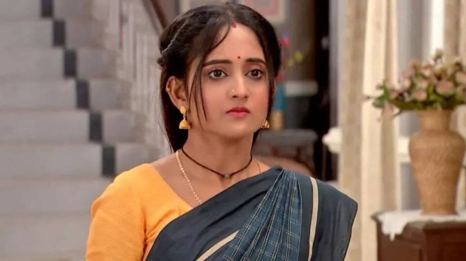 Uxlayotgan gozallik porno