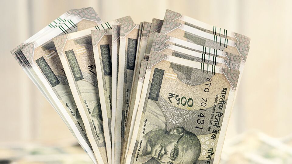 ICICI Bank Robbery मनी हाइस्ट पाहून केला चोरीचा प्लॅन, बँक