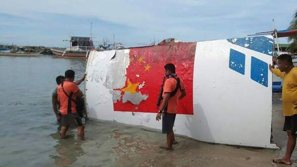 ভারত মহাসাগর থেকে রকেটের ধ্বংসাবশেষ উদ্ধার ফিলিপিনসের উপকূলরক্ষী বাহিনীর। ফাইল ছবি: এপি ভারত মহাসাগর থেকে রকেটের ধ্বংসাবশেষ উদ্ধার ফিলিপিনসের উপকূলরক্ষী বাহিনীর। ফাইল ছবি: এপি
