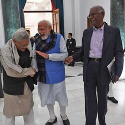 মোদী, ইয়েচুরি (ANI Picture Service)