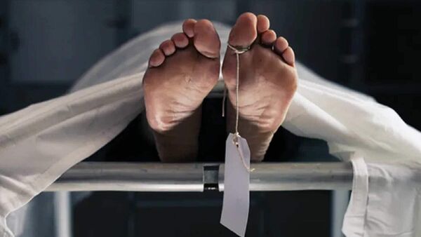Paschim Medinipur: বিবাহ বহির্ভূত সম্পর্ক রয়েছে স্ত্রীর, সন্দেহে ৮ বছরের ছেলের সামনেই খুন করল স্বামী