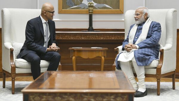 Satya Nadella Meets PM Modi: প্রধানমন্ত্রী মোদীর সঙ্গে বৈঠক মাইক্রোসফট CEO-র, করলেন সরকারের প্রযুক্তির প্রয়োগের তারিফ