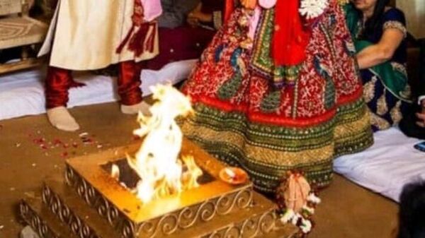 Uttar Pradesh: যৌতুক হিসেবে ফরচুনার গাড়ি চেয়েছিলেন লেকচারার পাত্র, না পেয়ে বিয়ে বাতিল করলেন