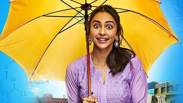 Chhatriwali Trailer: ছাতা মাথায় বৃষ্টিতে ভেজা? স্কুলে যৌনশিক্ষা দেবেন রকুলপ্রীত