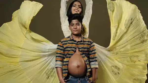 Trans Couple In Kerala Announce Pregnancy: সন্তানকে গর্ভে ধারণ করেছেন ‘বাবা’! ভাইরাল কেরলের রূপান্তরকামী যুগলের ছবি