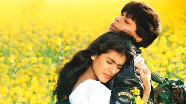 <p>'দিলওয়ালে দুলহনিয়া লে জায়েঙ্গে'</p> <p>'দিলওয়ালে দুলহনিয়া লে জায়েঙ্গে'</p>