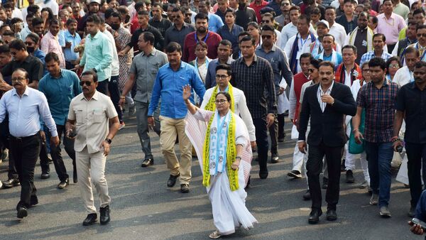 <p>আগরতলায় মমতা বন্দ্যোপাধ্যায়ের মিছিল। (ANI Photo)</p> <p>আগরতলায় মমতা বন্দ্যোপাধ্যায়ের মিছিল। (ANI Photo)</p>