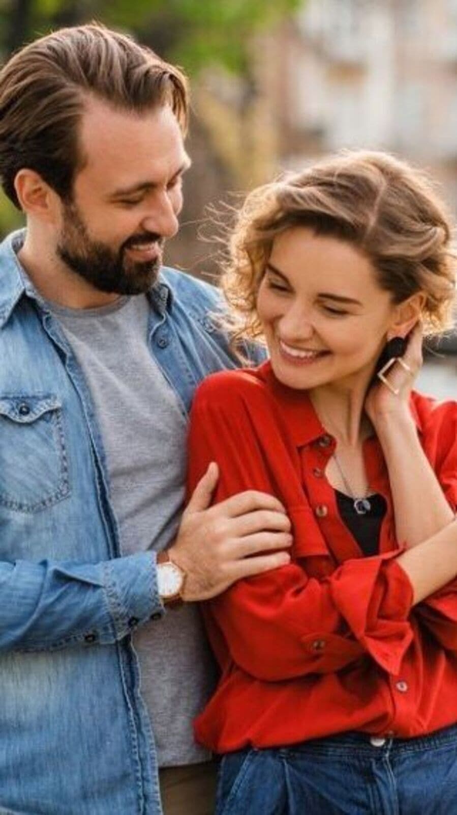 কেন পালন করা হয় ফ্লার্ট ডে? গল্পটি কিন্তু বেশ পুরনো, রইল সে কাহিনি