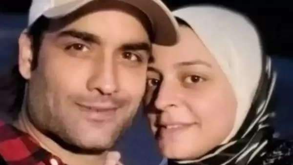 <p>নওরান আলির সঙ্গে ভিভিয়ান। </p> <p>নওরান আলির সঙ্গে ভিভিয়ান। </p>