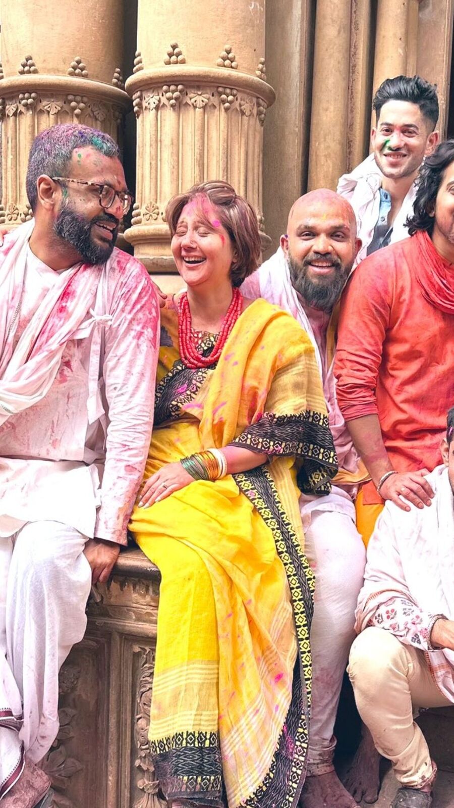 ৯ বছর পর রং খেললেন, বৃন্দাবনে দোল কেমন কাটালেন স্বস্তিকা