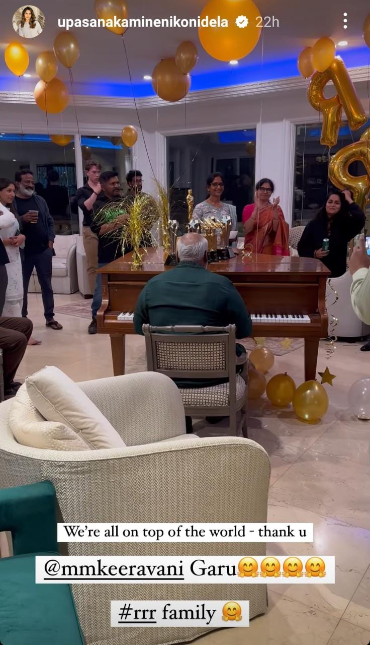 <p>কিরাবানি পিয়ানো বাজাচ্ছেন পার্টিতে</p> <p>কিরাবানি পিয়ানো বাজাচ্ছেন পার্টিতে</p>