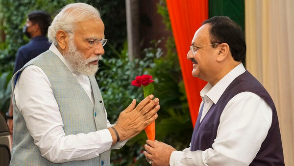 Kerala: খ্রীষ্টান সম্প্রদায়ের সঙ্গে BJP নেতাদের সৌজন্য় বিনিময়, CPIM বলছে ‘নাটক’