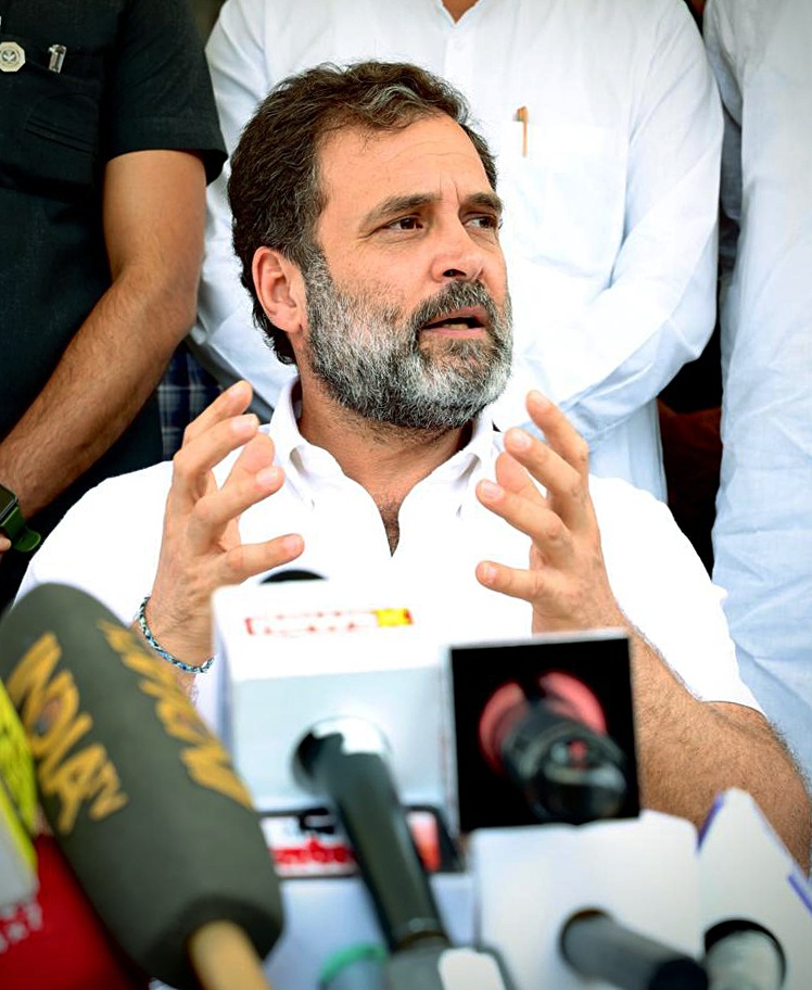 &nbsp;“ಹಾಗಾದರೆ ಐದು ಜನರು ಮುಸ್ಲಿಂ ವ್ಯಕ್ತಿಯನ್ನು ಹೊಡೆದರೆ ಮತ್ತು ಒಬ್ಬ ವ್ಯಕ್ತಿಯು ಸಂತೋಷವನ್ನು ಅನುಭವಿಸುತ್ತಿದ್ದರೆ, ಅದು ಹೇಡಿತನ. ನೀವು ಹೊಡೆಯಲು ಬಯಸಿದರೆ ಒಂಟಿಯಾಗಿ ಹೋಗಿ ಹೊಡೆದಾಡಿ. ಆದರೆ ಹಾಗಾಗುವುದಿಲ್ಲ. ಸಾವರ್ಕರ್ ಜತೆಗೆ 5-6 ಜನ ಹೋಗ್ತಾರೆ ಆ ವ್ಯಕ್ತಿಯನ್ನು ಹೊಡೆಯುವುದಕ್ಕೆ" ಎಂಬ ಮಾತುಗಳು ರಾಹುಲ್‌ ಗಾಂಧಿ ಅವರ ಬಾಯಿಯಿಂದ ಬಂದಿರುವ ದೃಶ್ಯ ವೀಡಿಯೊದಲ್ಲಿದೆ.