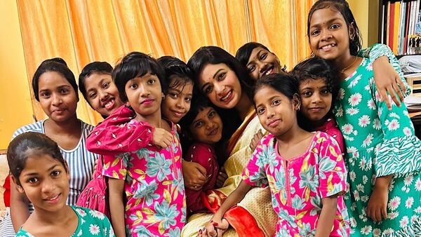 <p>শিশুদের সঙ্গে ঋতাভরী</p> <p>শিশুদের সঙ্গে ঋতাভরী</p>
