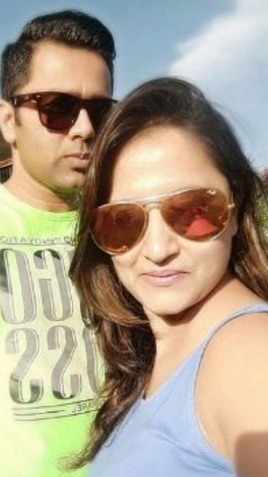 প্রাক্তন ক্রিকেটার আকাশ চোপড়ার স্ত্রীকে চেনেন? রইল সেরা ১০ ছবি