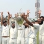 <p>রঞ্জি ট্রফি জয়ী সৌরাষ্ট্র দল। ছবি- এএনআই।</p>