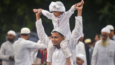 Eid Whatsapp Greetings: খুশির ইদে প্রিয়জনের সঙ্গে কাটান সেরা মুহূর্তে,  তাকে জানান ইদের শুভেচ্ছাবার্তা - Eid 2023 best eid greetings whatsapp  quotes messages and status ...