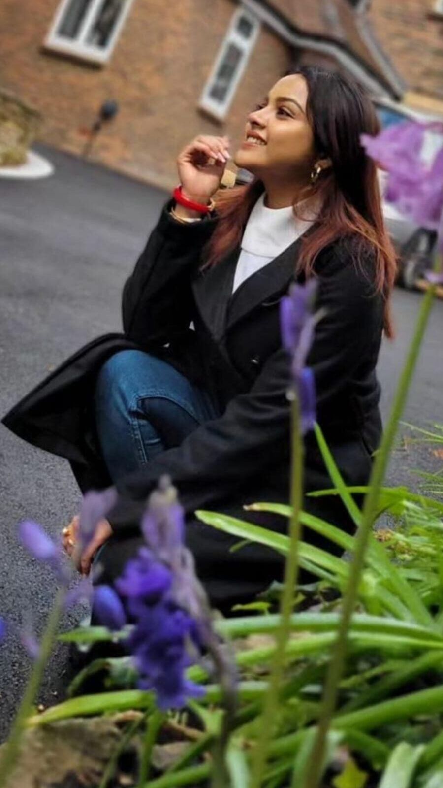 লন্ডনে 'ফ্যাশনিস্তা' নবনীতা! কার সঙ্গে ঘুরছেন?