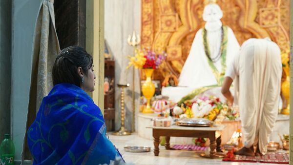<p>লোকনাথ মন্দিরে নুসরত</p> <p>লোকনাথ মন্দিরে নুসরত</p>
