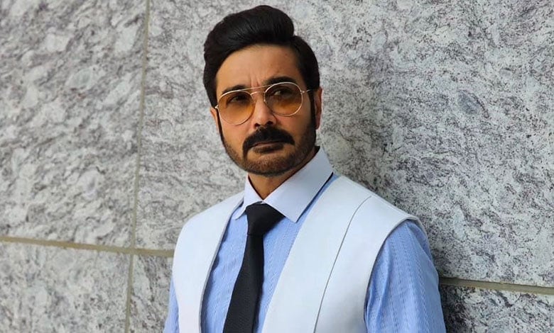<p>প্রসেনজিৎ চট্টোপাধ্যায়</p> <p>প্রসেনজিৎ চট্টোপাধ্যায়</p>