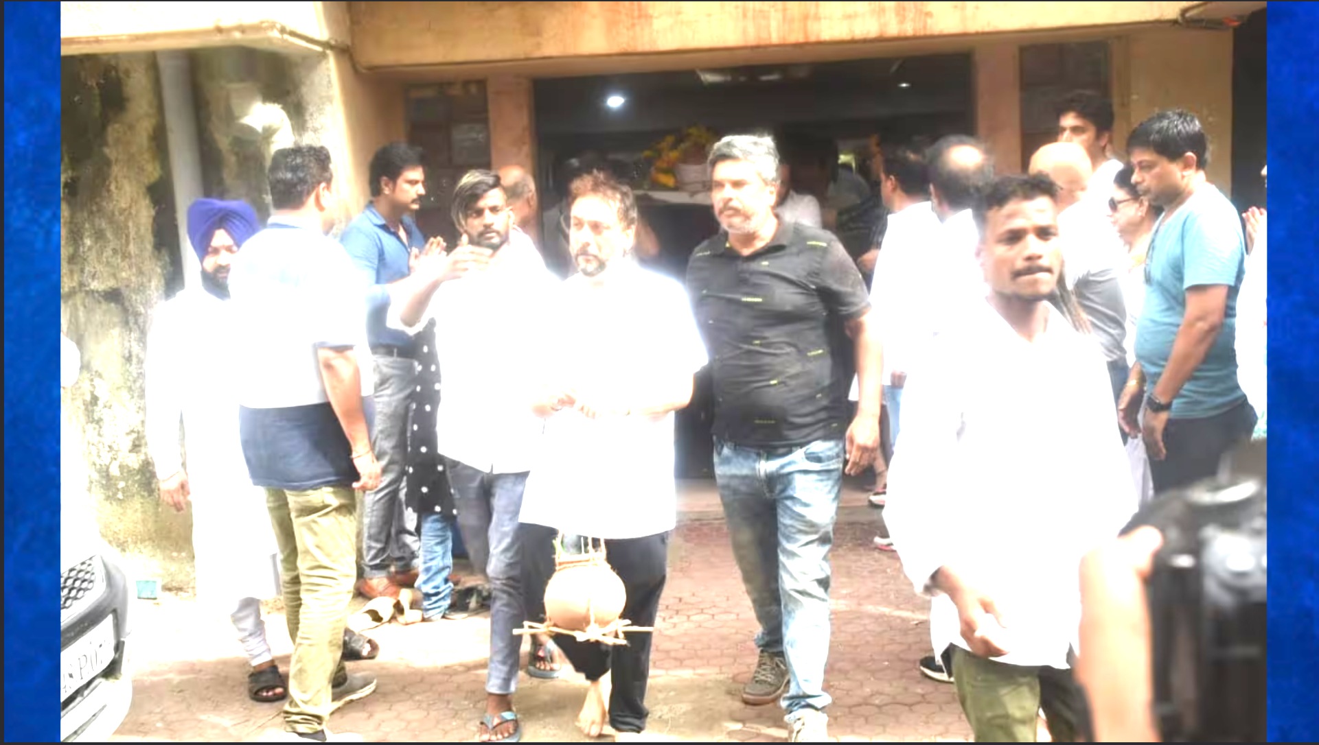 <p>গুফি পেইন্টালের শেষকৃত্য</p> <p>গুফি পেইন্টালের শেষকৃত্য</p>