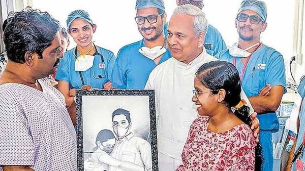 17 year old daughter donated liver to father: সবচেয়ে কম বয়সে অঙ্গদানের রেকর্ড! বাবার প্রাণ বাঁচাতে লিভার দিল কিশোরী