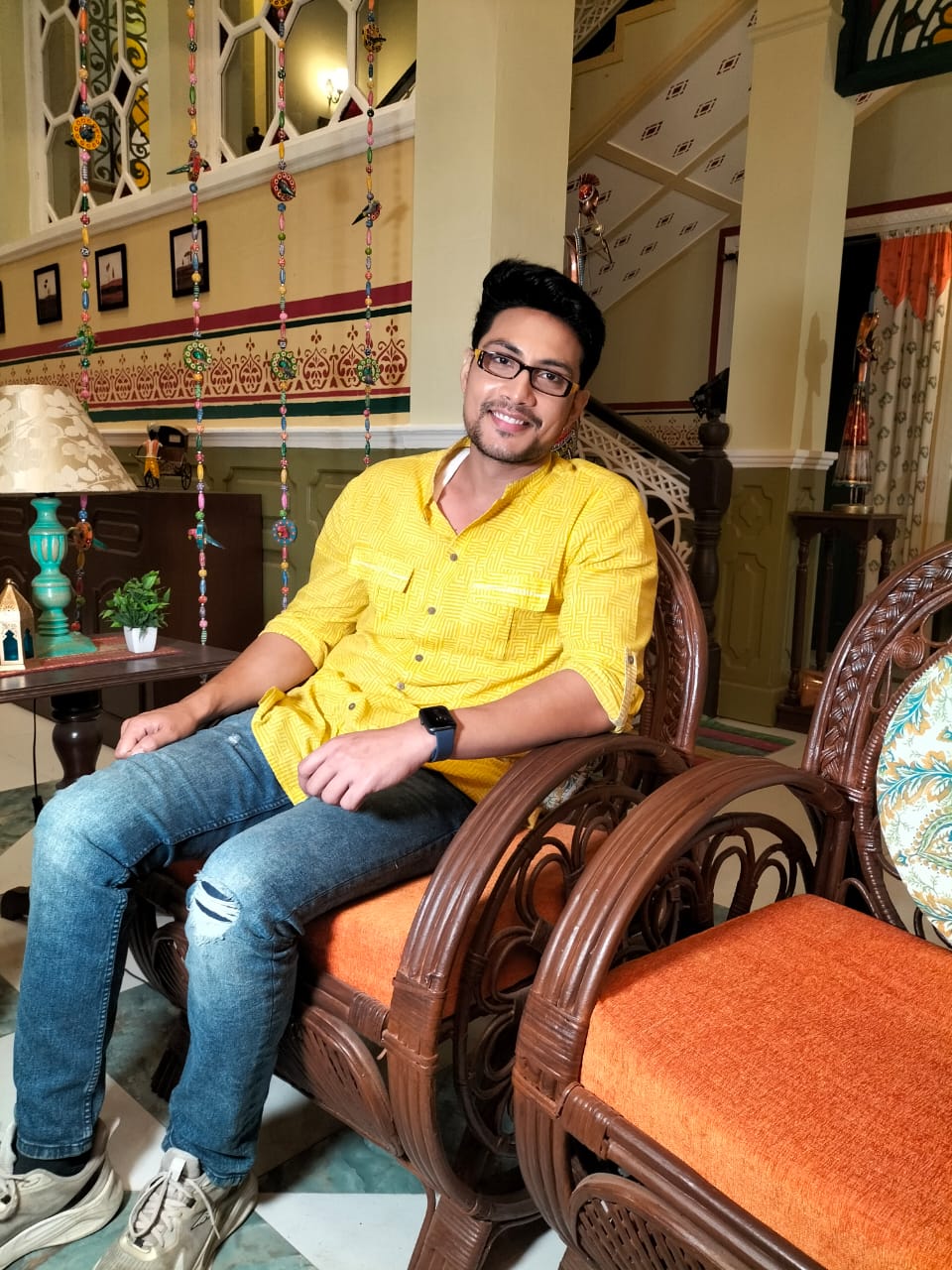 <p>সন্ধ্যাতারার সেটে সৌরজিৎ বন্দ্যোপাধ্যায়</p> <p>সন্ধ্যাতারার সেটে সৌরজিৎ বন্দ্যোপাধ্যায়</p>