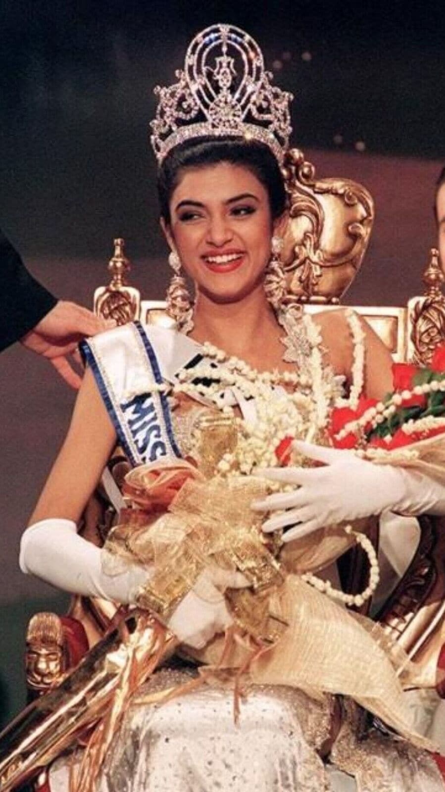 সুস্মিতা আর ঐশ্বর্যর ‘লড়াই’ নিয়ে কম চর্চা হয়নি এক কালে! ঘটেছিল অনেক মজার ঘটনাও