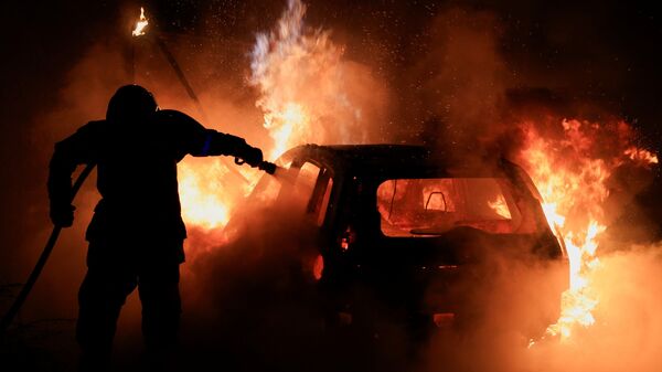 France Riot Latest Update: প্যারিসের উপকণ্ঠে মেয়রের বাড়িতে আগুন ধরাল দাঙ্গাবাজরা, আহত ঘুমন্ত স্ত্রী-সন্তান