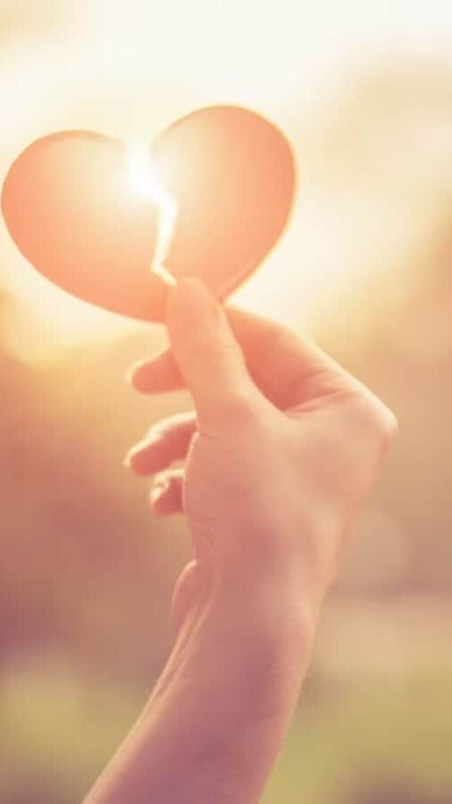 মেষ থেকে মীন: জুলাই মাসে প্রেমে বাধা আসবে কোন কোন রাশির