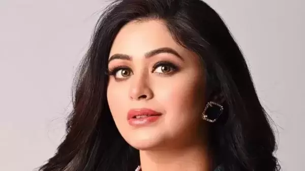 Ritabhari Chakraborty ফটফটর পর ফর সমজক বরত দত আসছন ঋতভর এবর হতখড ওযব