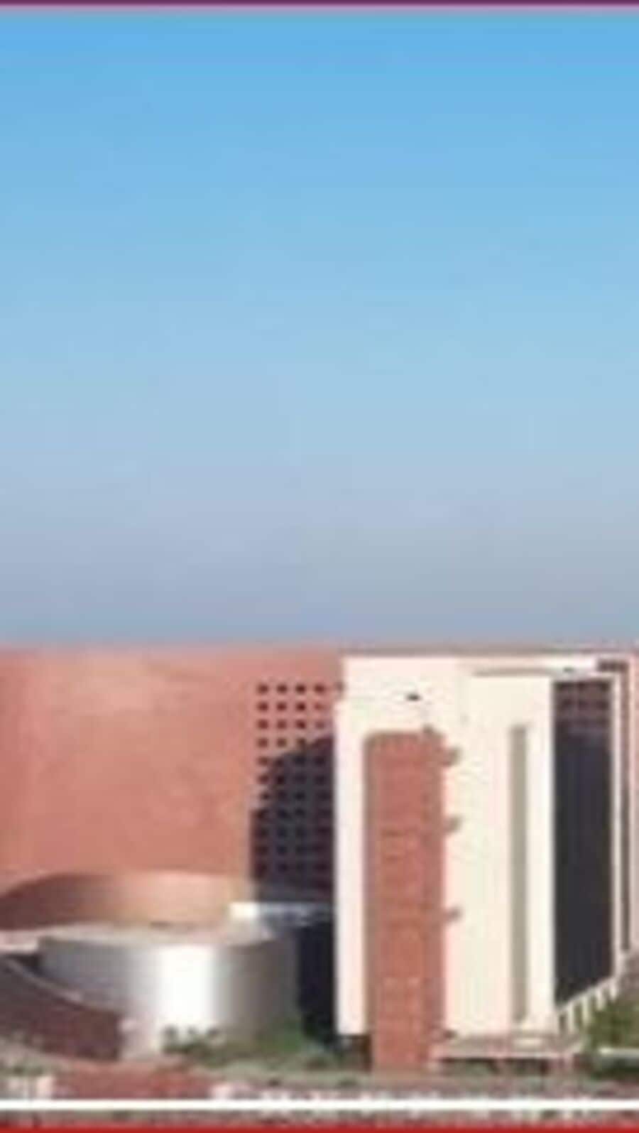 Biggest Office: পিছিয়ে রইল আমেরিকা! বিশ্বের সবচেয়ে বড় অফিস এখন ভারতে, কোথায় জানেন