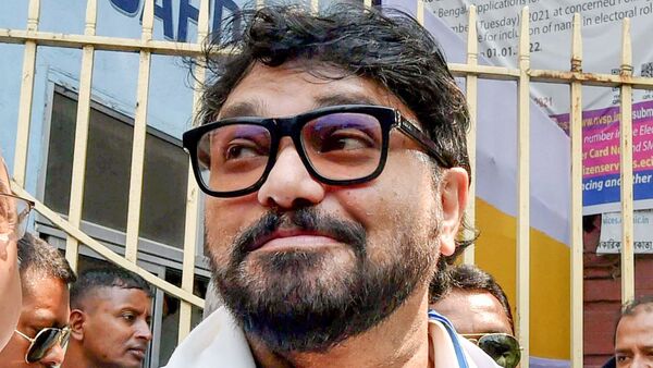 Babul Supriyo on Dilip Ghosh: ‘নিজের ওষুধের স্বাদ নিজেই পেলেন’! পদ যেতেই দিলীপকে খোঁচা বাবুলের