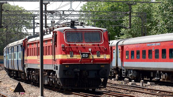 Indian Railways Vacancy: ভারতীয় রেল বিপুল শূন্যপদ! সংসদে জানালেন মন্ত্রী