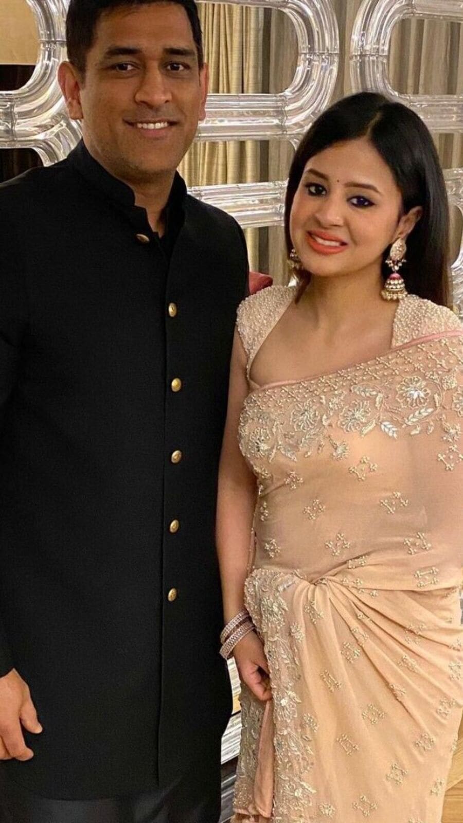 Qaynonasini sikayotgan kuyov surati Xotinni aldash guruhi porno hikoyalar