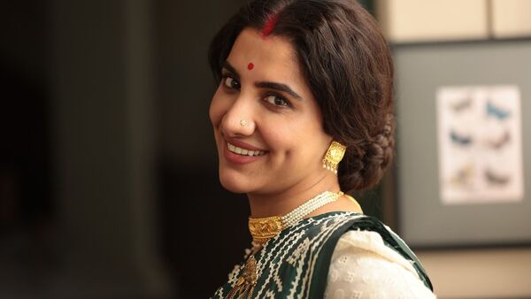 <p>'সত্যবতী' লুকে রুক্মিণী</p> <p>'সত্যবতী' লুকে রুক্মিণী</p>