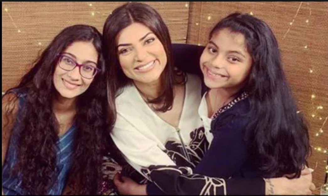 <p>সুস্মিতা-রেনে ও আলিশা</p> <p>সুস্মিতা-রেনে ও আলিশা</p>