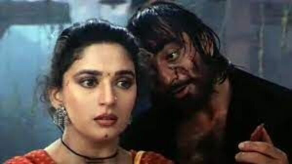 <p>খলনায়ক</p> <p>খলনায়ক</p>